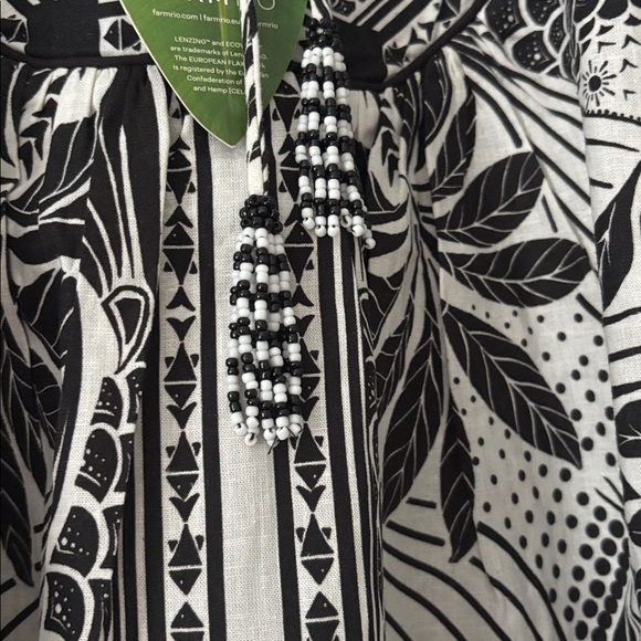 FARM RIO MONOCHROME LONG SLEEVE MINI DRESS- XS NWT - Picture 4 of 6